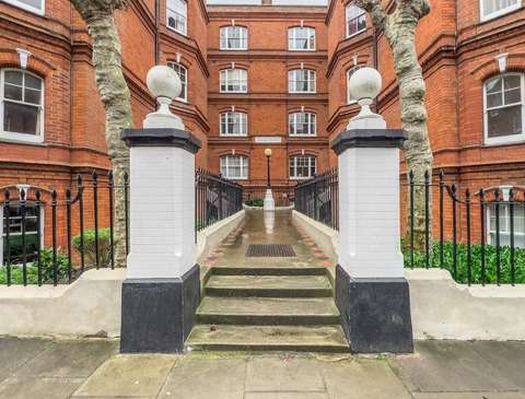 Property for sale in Queen's Club Gardens, West Kensington, W14