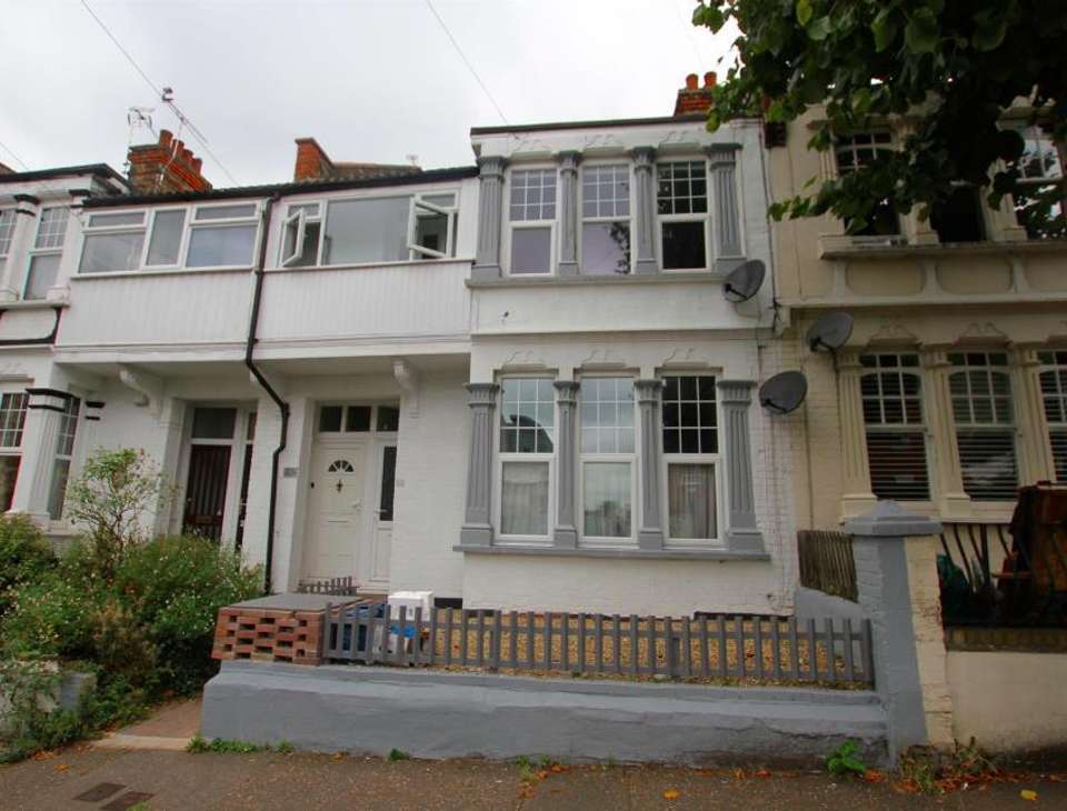 flats to rent in leigh on sea