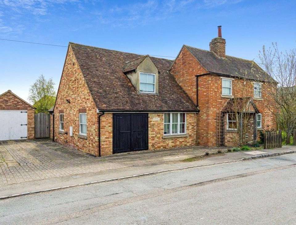 4 bedroom houses for sale in Oakley, Buckinghamshire | Placebuzz