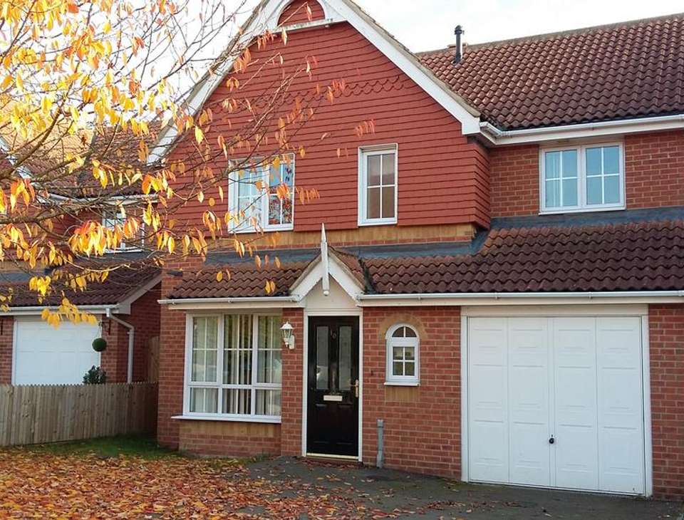 Property to rent in Oakley Vale | Placebuzz
