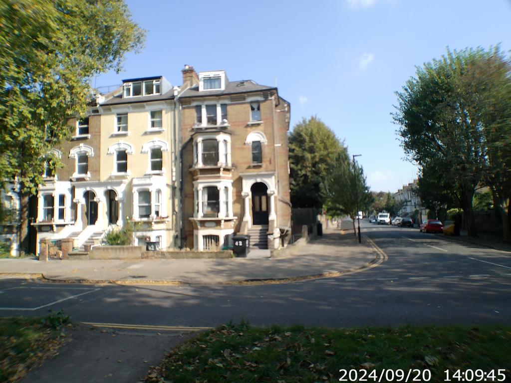 2 bedroom flat to rent - document